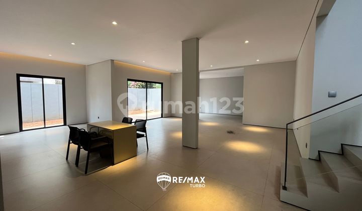 Di Jual Rumah Mewah brandnew 2 Lantai Di Cinere Selatannya Jakarta