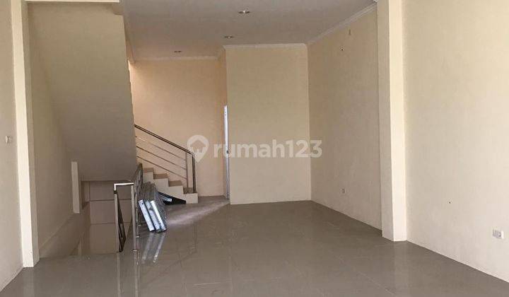 Disewakan Ruko gandeng 3.5 Lantai Pinggir jalan raya utama Veteran, Jakarta Selatan 2