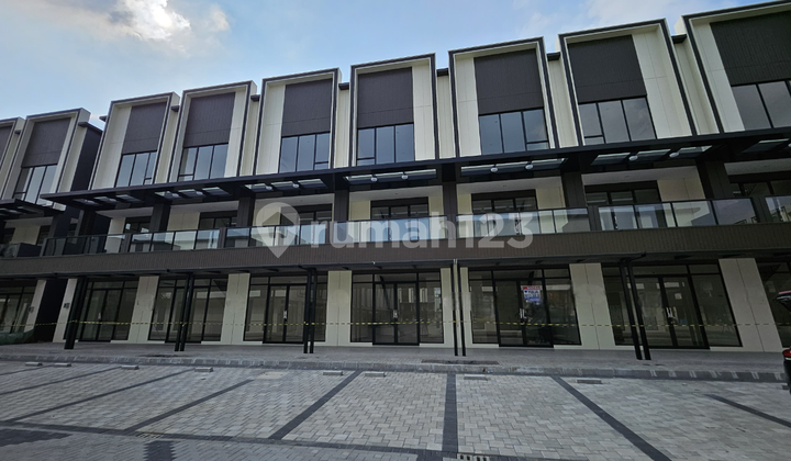 Disewakan Ruko brandnew kawasan paling ramai di Sorrento Grande West, Gading Serpong Disewakan Ruko brandnew kawasan paling ramai di Sorrento Grande West, Gading Serpong