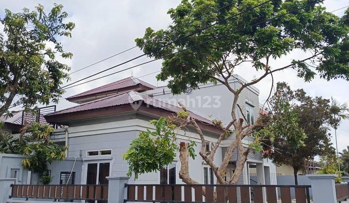 Dijual Rumah SHM 2 Lantai, Luas Dan Nyaman,, Pekanbaru Kota, Jl Palaraya Beringin Indah 2