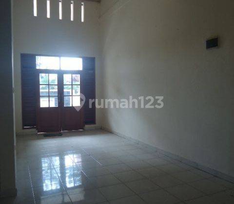Disewakan Rumah 2 Lantai Di Perumahan Pondok Kopi Jakarta Timur 2