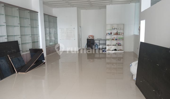 For Rent Shop House on Jl Uluwatu main road near Airport