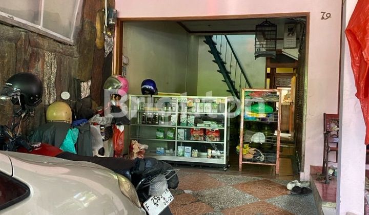 RUMAH LUAS COCOK UNTUK USAHA DI TAMAN YASMIN 2