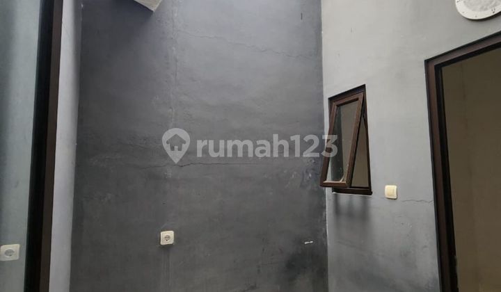 For Quick Sale Fully Renovated House in East Jakarta 2