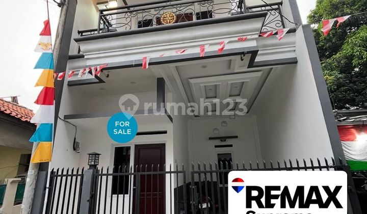 For Sale Aesthetic Move-In Ready House in Kalisari East Jakarta For Sale Aesthetic Move-In Ready House in Kalisari East Jakarta