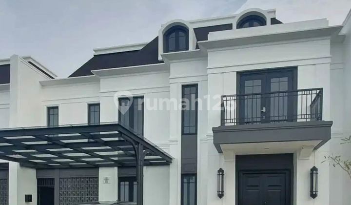 Dijual Rumah 3 lantai di Summarecon Crown Gading, Bekasi #LL17SEP25