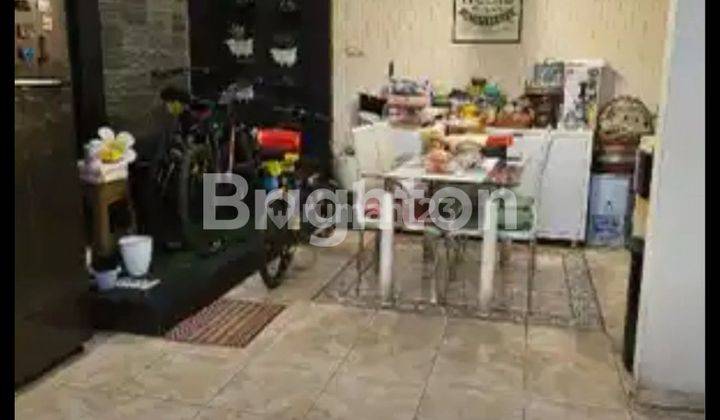 ruang makan rumah di graha cinere 2
