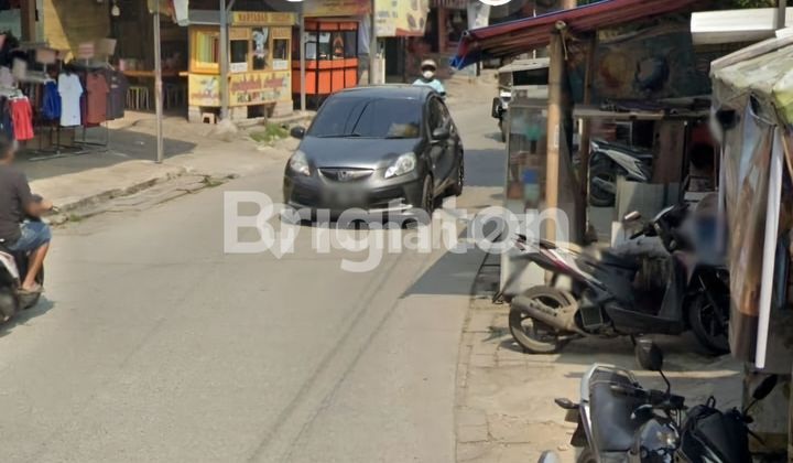 RUMAH STRATEFIS PINGGIR JALAN PUSAT KOTA TANGERANG BANTEN 1