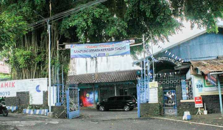 For rent: Former ceramic factory building on Jalan MT Haryono, MALANG - YAN. For rent: Former ceramic factory building on Jalan MT Haryono, MALANG - YAN.