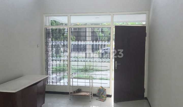 FOR SALE  Move-In Ready House in Manyar Kertaadi  --Strategic Location--- 2