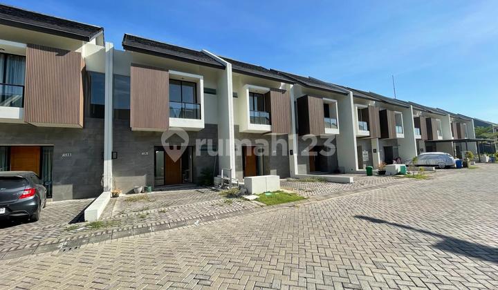 JUAL CEPAT RUMAH SIAP HUNI 2 LANTAI NO RENOVASI CENTRAL PARK JUANDA 2