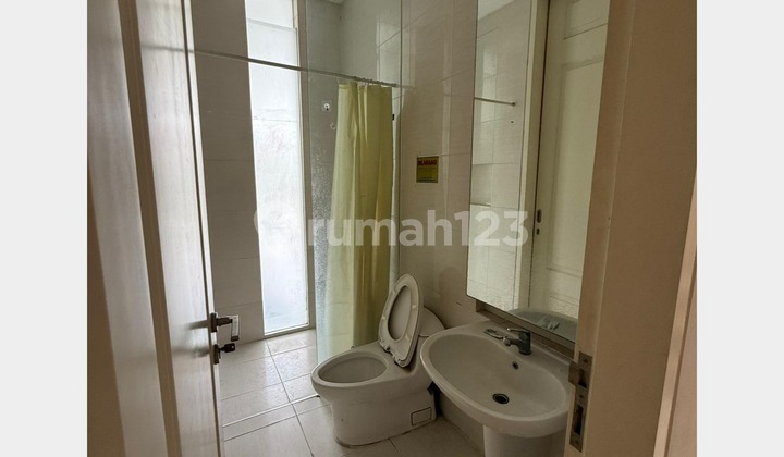 DIJUAL RUMAH SIAP HUNI FULLY FURNISHED SIAP DITINGGALI, NO RENOVASI  Grand Pakuwon cluster North Victoria, Surabaya Barat, dekat Margomulyo, Tandes 2