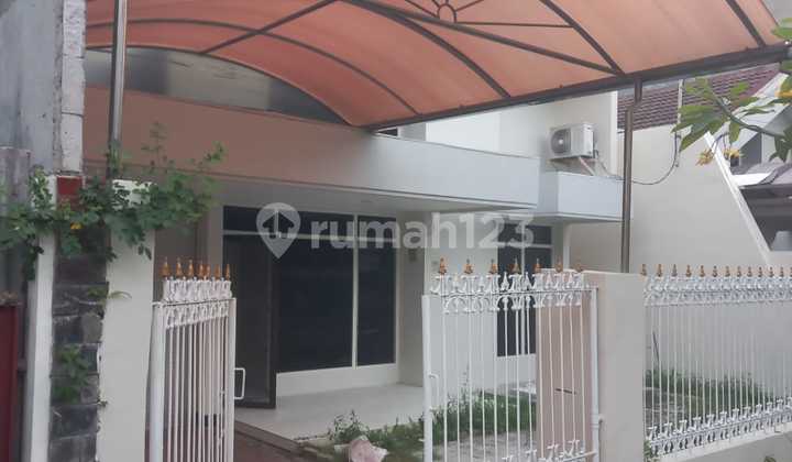 DIJUAL  Rumah SIAP HUNI Manyar Kertaadi  --Lokasi Strategis---