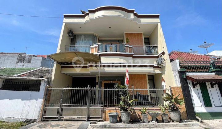 Rumah 2 Lantai Murah di Babatan Pantai 1