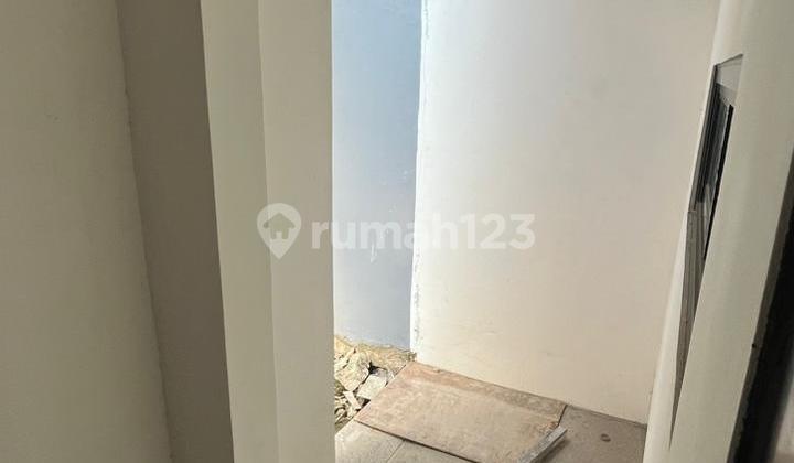Dijual rumah minimalis modern cluster veranta cipondoh 2