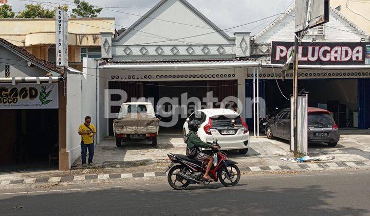 RUKO BESAR PINGGIR JLN RAYA LOKASI STRATEGIS DEKET RING ROAD BARAT 1