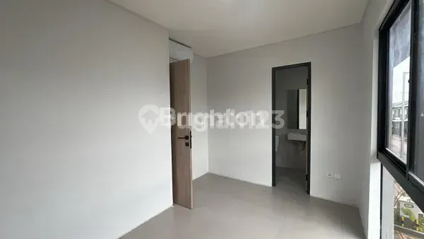 New House in the Leading Cluster of Park Serpong Area 2