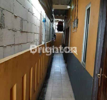 8-Door Boarding House in Utan Panjang, Kemayoran, Central Jakarta 1