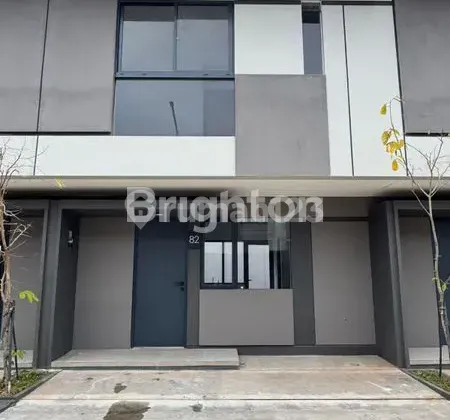 New House in the Leading Cluster of Park Serpong Area