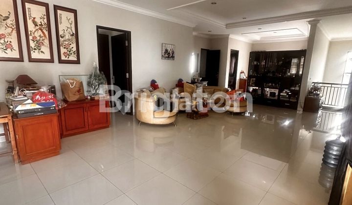 RUMAH MEWAH 2 LANTAI DI RAFFLES HILL CIBUBUR 2