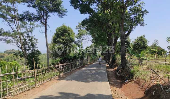 Strategic Land for Sale in Cibiru, Ideal for Building a Villa with Mountain Views