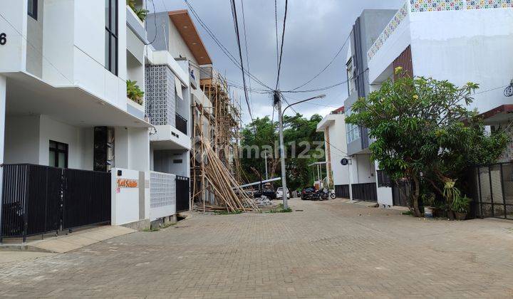 Tanah Kost Premium Jatinangor 225m² SHM Komplek Puri 2