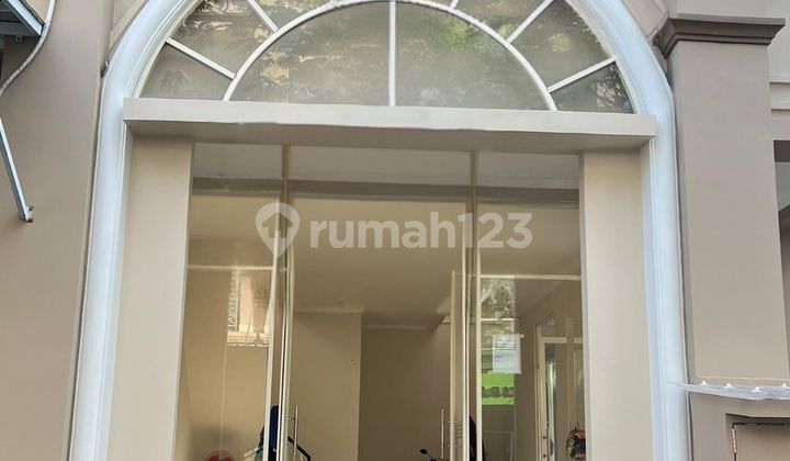 For Rent Newly Renovated Shop House Hook in Grand Galaxy City Bekasi 2