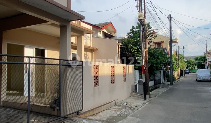 For Sale Minimalist House in Pakis Near Galaxy Bekasi 1