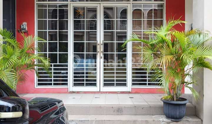 For Sale: Shophouse Near Fresh Market Grand Galaxy City