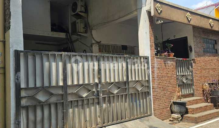 Dijual Rumah 2,5 Lantai Siap Huni di Taman Galaxy Indah - Bekasi Selatan Dijual Rumah 2,5 Lantai Siap Huni di Taman Galaxy Indah - Bekasi Selatan