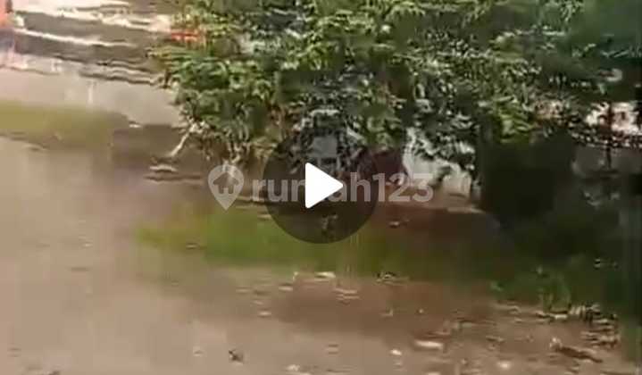 Prime Plots for Sale in Plumpang Semper, North Jakarta, Strategic Location Ideal for Business, Assured Growth, Negotiable Price.