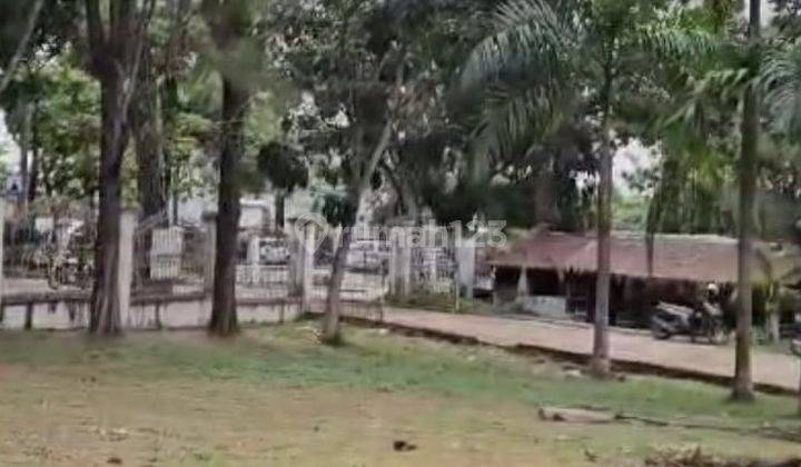 Rumah 3 Lantai Lahan Luas Lokasi Strategis 2