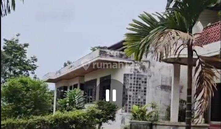 Rumah 3 Lantai Lahan Luas Lokasi Strategis 1