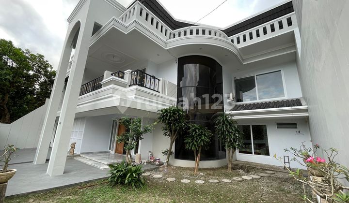 Rumah Mewah American Classic Siap Huni Murah Buc SHM