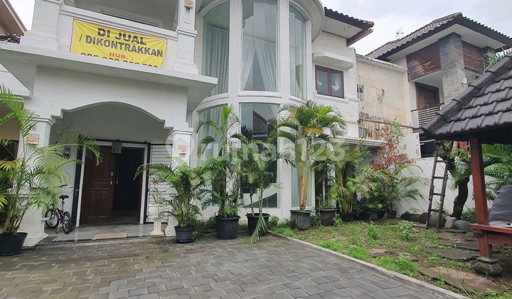 Semi Villa House in Renon Ready to Occupancy 6 Bedrooms 2