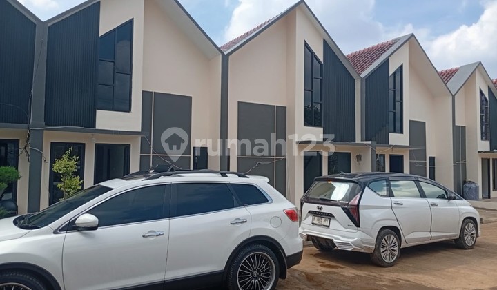 New House in Depok Free from Flooding, SHM Certificate