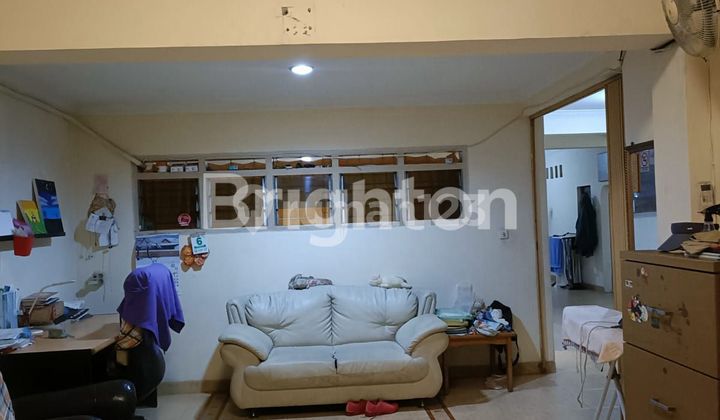JUAL RUMAH 3 LANTAI DI JEMBATAN 2 2