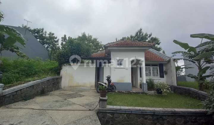 Rumah Dengan Halaman Luas Dekat Tempat Wisata Taman Legian Sentul City Bogor