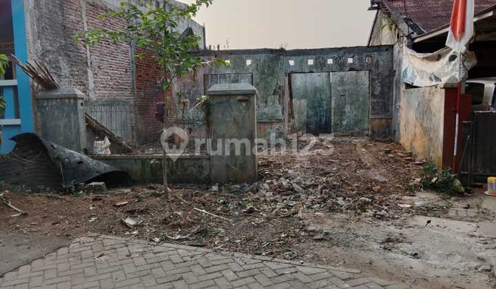 For Sale: Strategically Located Land Plot House 1