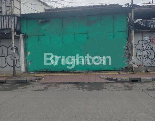 RUKO EX BENGKEL BAN MOBIL DAN OLI LOKASI STRATEGIS DI PINGGIR JALAN UTAMA DI DAERAH JEMBATAN 2 COCOK UTK YG SEDANG MENCARI TEMPAT USAHA BENGKEL MOBIL 1