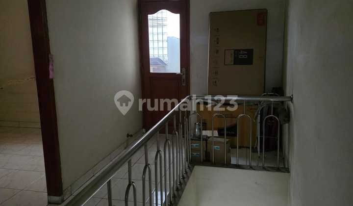 Jual Ruko 3 Lantai Siap Huni Pademangan Ruko di Pademangan Unfurnished 90.0 m² SHM
