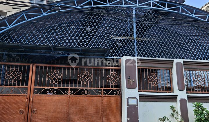 Jual Rumah Lebar 9 Pusat Kota 4,5 Lantai Rumah Bagus SHM di Glodok Jual Rumah Lebar 9 Pusat Kota 4,5 Lantai Rumah Bagus SHM di Glodok