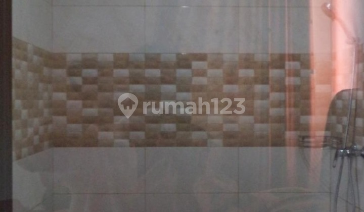 For Sale Nice Ready-to-Occupy Boarding House in Gading Serpong 90.0 m² Freehold Title 2