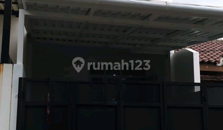 Jual Rumah Bagus Siap Huni 3 Lantai Duri Intan Rumah Bagus SHM di Duri Kepa