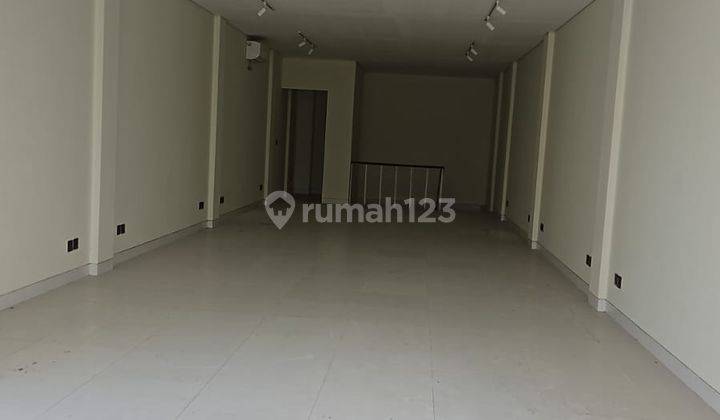 Ruko Kaca Lokasi Strategis Cocok Buat Resto And Office 2