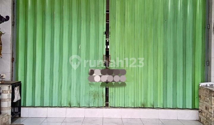 Premium Strategic Shophouse on North Nangka Street Denpasar Premium Strategic Shophouse on North Nangka Street Denpasar