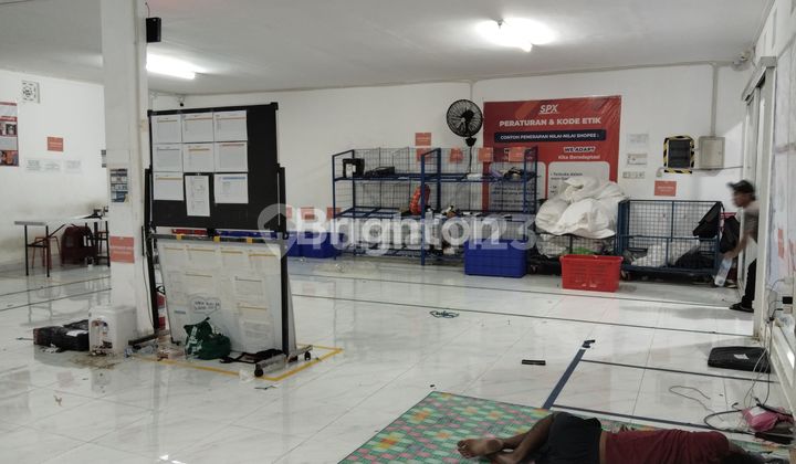 SINGLE-STORY SHOPHOUSE ON ULUWATU ROAD TOWARDS LABUAN SAIT 2