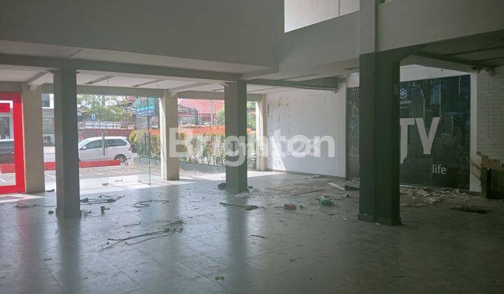 TANAH 5 ARE PLUS BANGUNAN SHOWROOM DI MAHENDRADATTA SELATAN  1