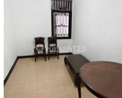 Rumah Sewa Dengan 3 Kamar Tidur & 3 Kamar Mandi Di Komplek Perumahan Jimbaran Nusa Dua 2