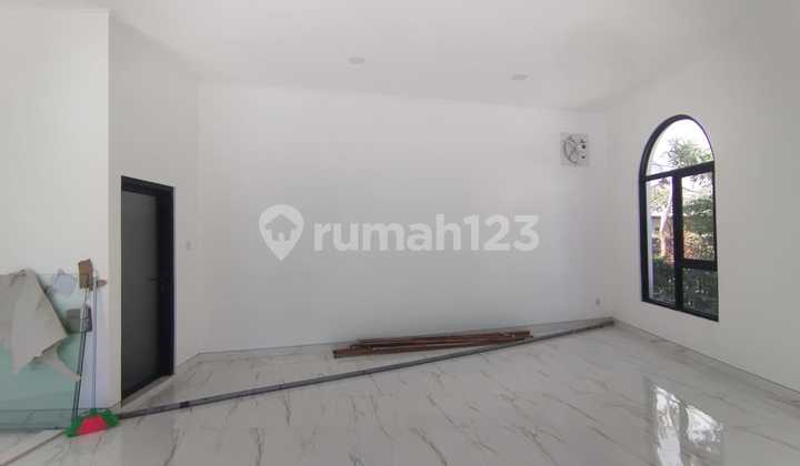 Premium Strategic Shop House on the Main Road By Pas Sanur 2